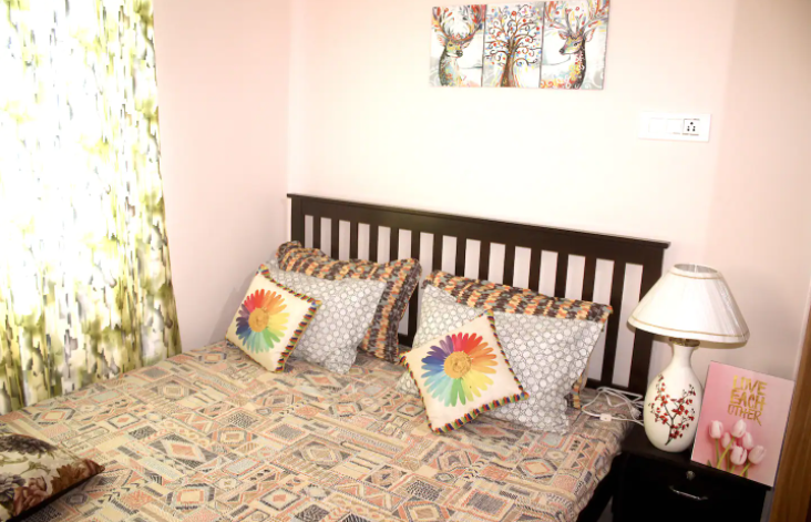 RashiBnK:-1BHK Bellandur | WFH | Couple Friendly